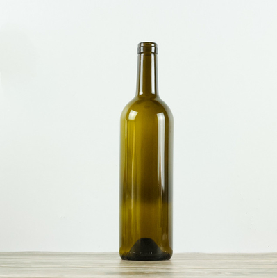 red wine bottle/glass bottle/Flasche/Бутылка/Bouteilles de vin/Botella de vino/Burdeos/Bordeaux/Бордо/whisky