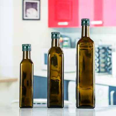 olive oil bottle/glass bottle/Botella de aceite de oliva/Bouteille d'huile d'olive/Φιάλη ελαιολάδου